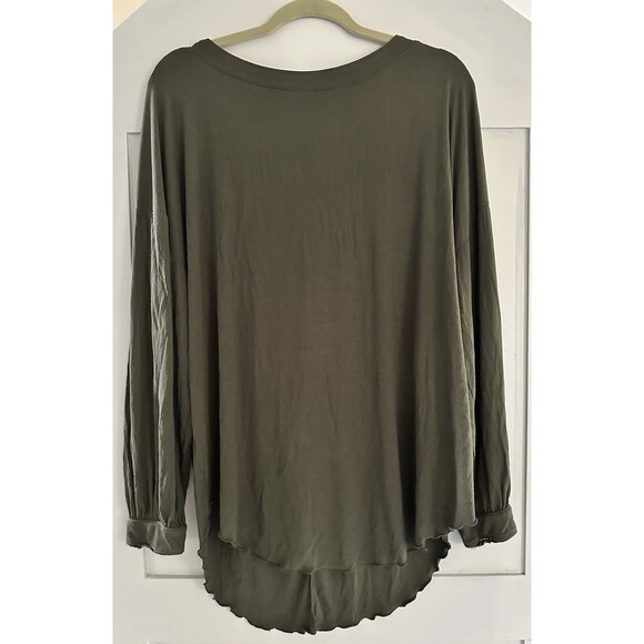 Free People Green Oversized Jersey Shimmy Shake Low Back Long Sleeve Top Size M - Picture 1 of 3